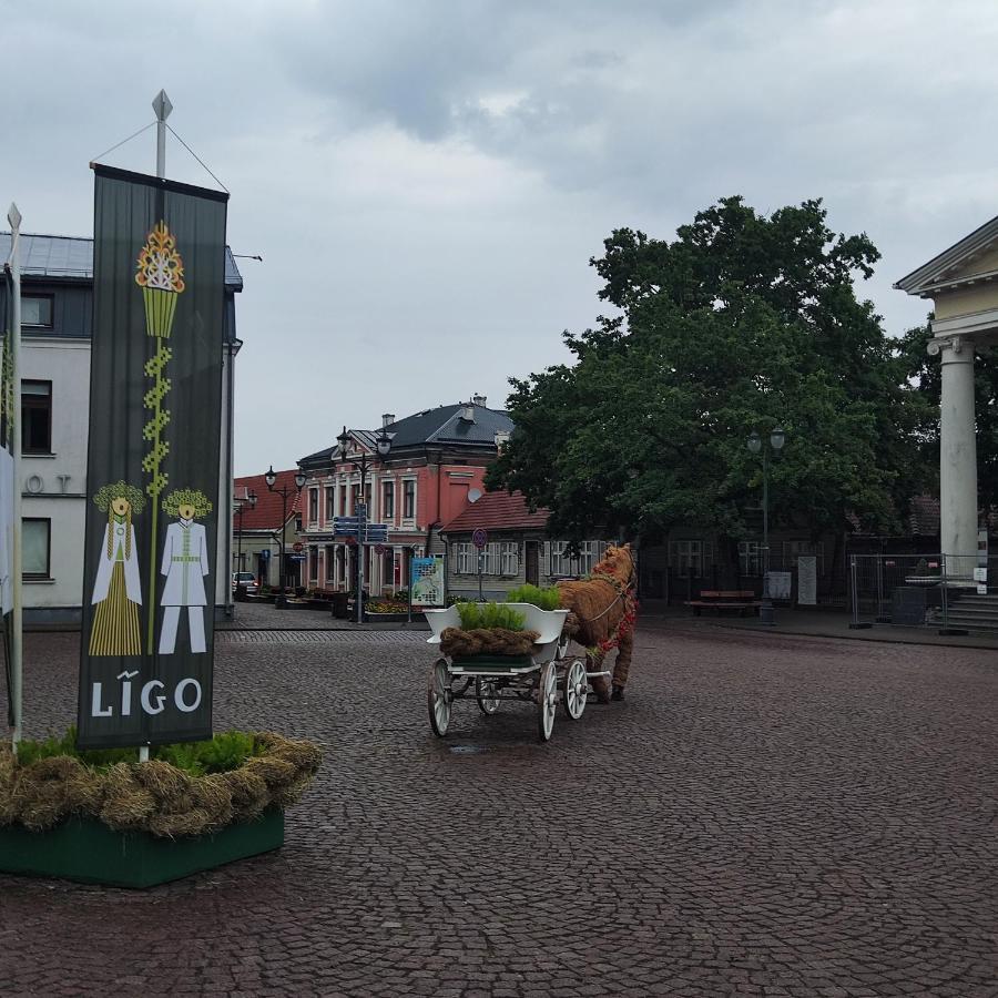 Ventspils Apartamenti Pie Ratslaukuma Exterior foto